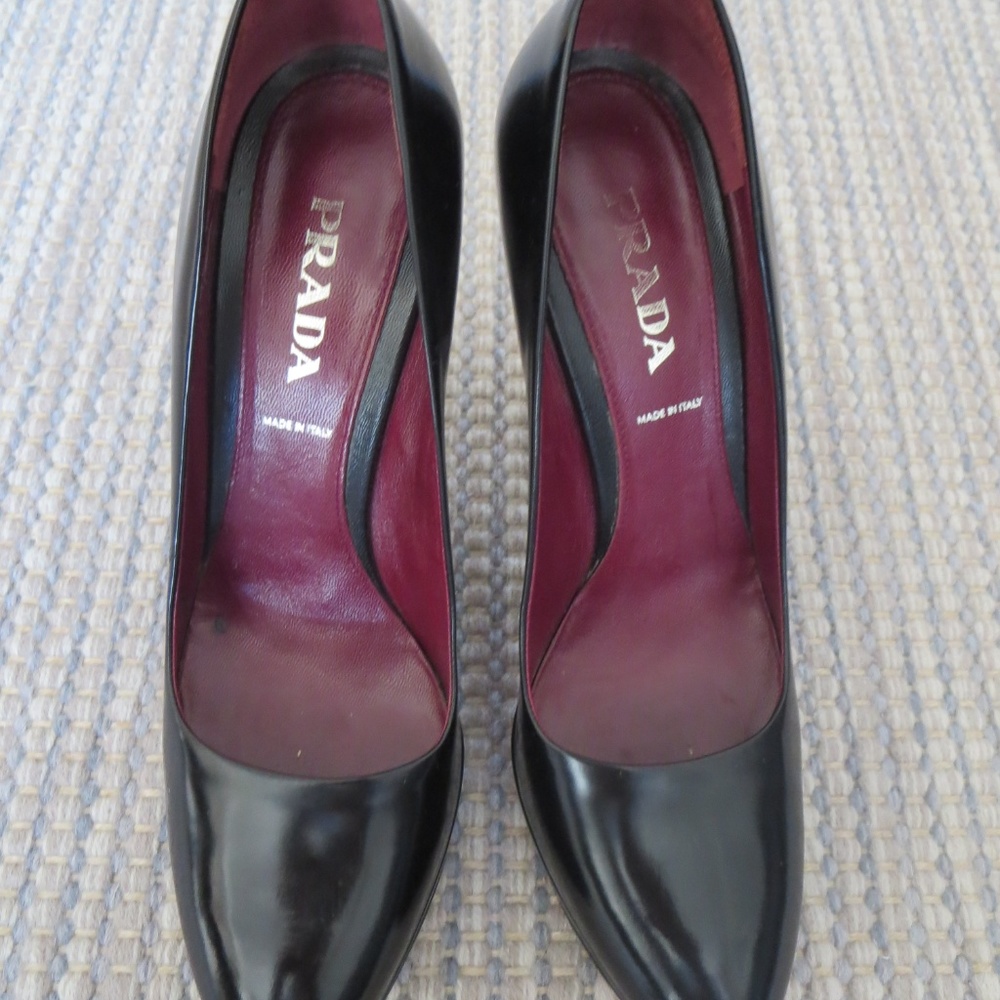 Prada High-Gloss Leather Platform Pumps SZ 38.5 - Picture 5 of 7